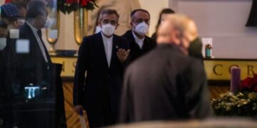 اجتماع إيراني أوروبي في النرويج لمناقشة إحياء الاتفاق النووي