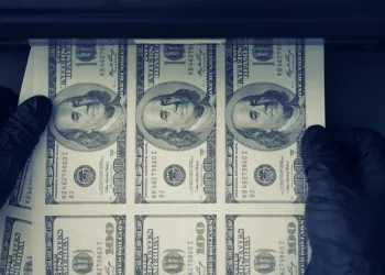 تنفيذ أنجح عملية تزوير للــ $ في تاريخ أميركا