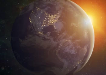 ظهور “ثقب ضخم” على سطح الشمس