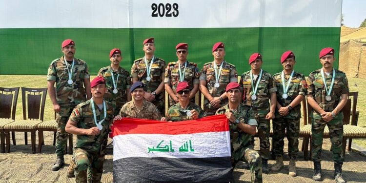 فرقة القوات الخاصة العراقية تحصل على الميدالية الفضية في مسابقة الجيش الباكستاني