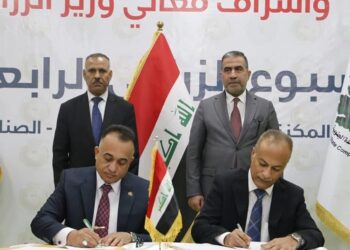 الصناعة والزراعة “توقعان عقدين” لتجهيز سماد اليوريا والداب