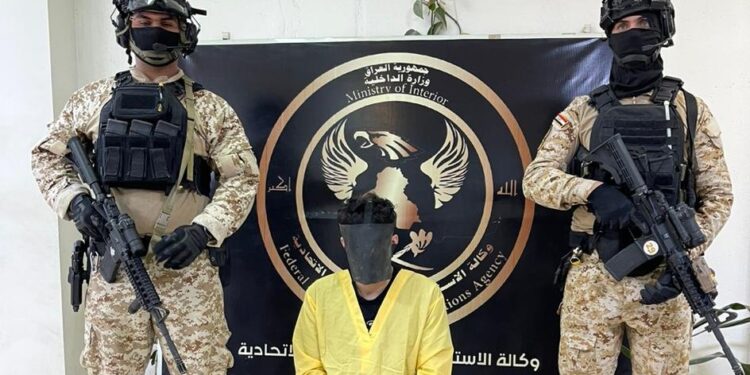 القبض على متهم قتل والديه وأصاب شقيقته في بغداد