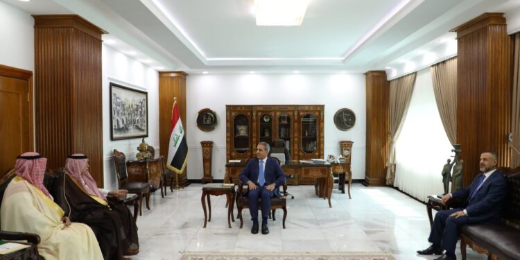 زيدان يلتقي وزير التجارة السعودي