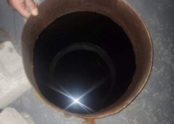 مداهمة مرآب في ميسان لـ (تهريب المشتقات النفطية)