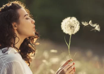 قبول الحقيقة يقودنا إلـــــى الرفاه النفسي