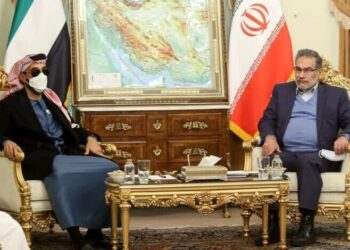 شمخاني يزور الإمارات بــ”دعوة رسمية من طحنون بن زايد” الخميس المقبل