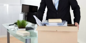 هل حان الوقت لتـــرك وظيفتك ؟  ثلاث علامات خطر