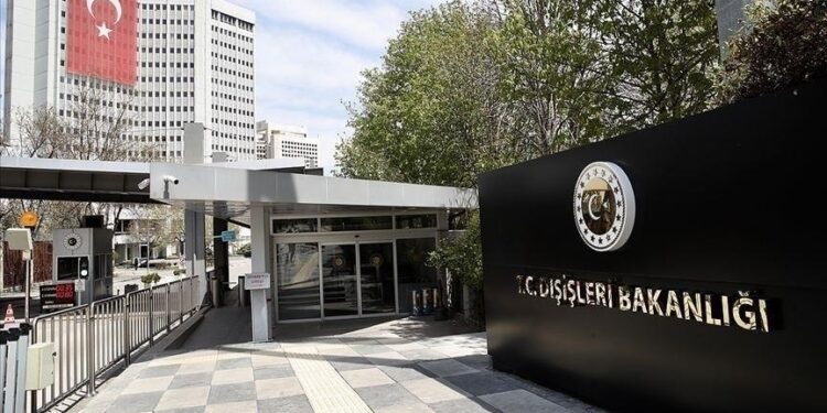 تركيا تدعو العراق لمراجعة قرار “اعتماد اللغة التركمانية” في المخاطبات الرسمية بكركوك