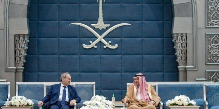 وزير الخارجية السعودي في دمشق “لأول مرة منذ نحو 12 عاما”