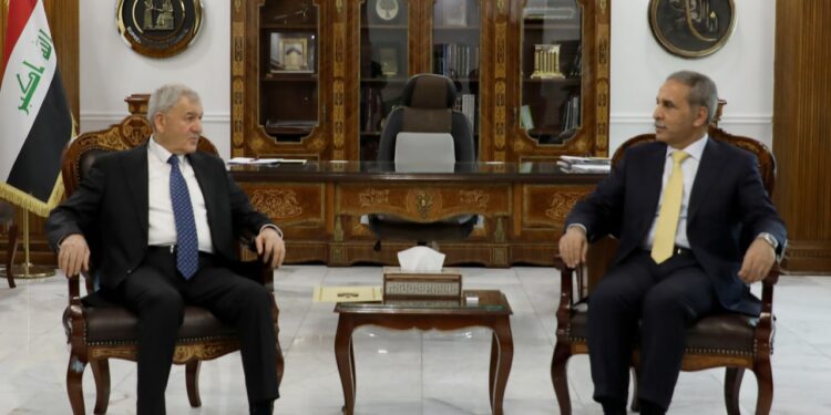 رئيس الجمهورية يزور مجلس القضاء الأعلى ويلتقي فائق زيدان