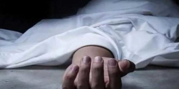 مقتل شخص على يد شقيقه وانتحار امرأة بظروف غامضة