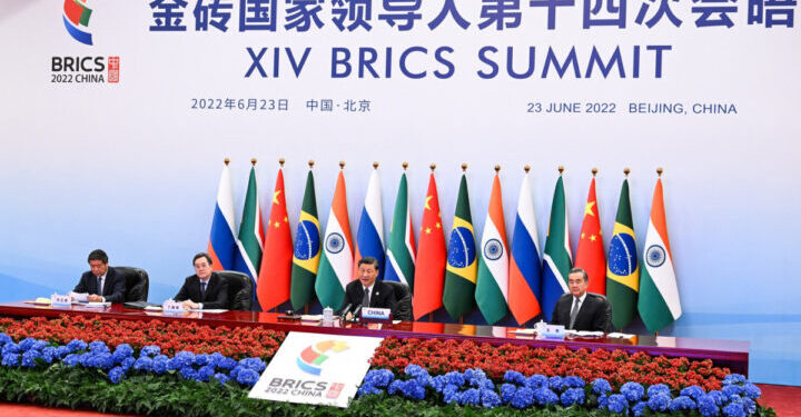 19 دولة تسعـــى للانضمام إلى (بريكس)