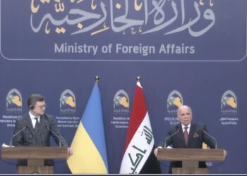 وزير الخارجية .. أوكرانيا دولة مهمة و بغداد مع “وقف إطلاق النار في الحرب مع روسيا”
