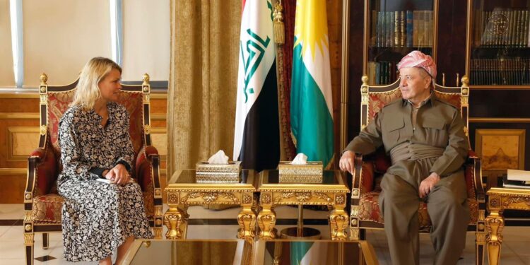 مسعود بارزاني يستقبل بعثة دولية للبحث في أوضاع كوردستان والانتخابات المقبلة
