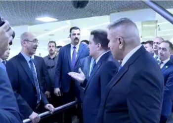 بالوثائق.. إعفاء مدير مطار بغداد من منصبه بناءً على طلبه