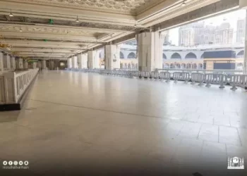 سر برودة أرضية الحرم المكي في فصل الصيف
