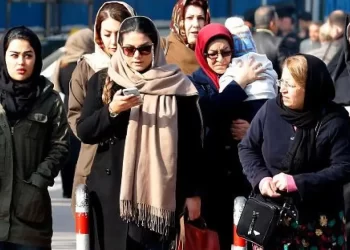 رئيس السلطة القضائية  في ايران يهدد بـ(ملاحقة النساء غير المحجبات) “بلا رأفة”