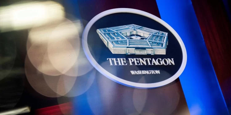 شاب كان يعمل في قاعدة عسكرية سبب “التسريب الكبير للوثائق السرية الأمريكية”