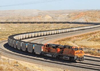 الكشف عن خفايا الربط السككي مع إيران