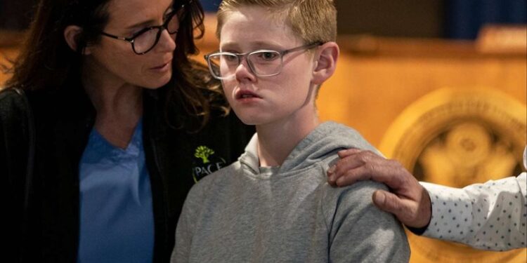 مراهق ينقذ حافلة مدرسية من حادث سير بعدما فقد سائقها وعيه