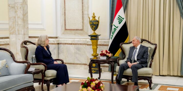 الرئيس رشيد يستقبل السفيرة الأميركية