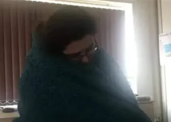 حالة نادرة لامرأة “تغرق في النوم عندما تضحك”