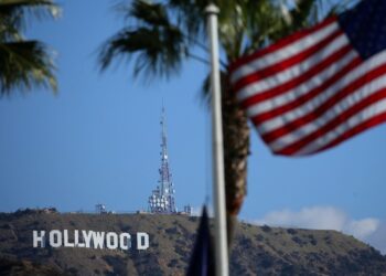 ضريبة “القصور” تدفع نجوم هوليوود للتعجيـــل ببيـــع ممتلكاتهم