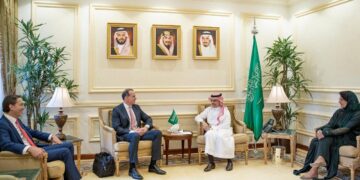 السعودية وأميركا “تتفقــان” على إزالة التوتر بـ (التواصل المنتظم)