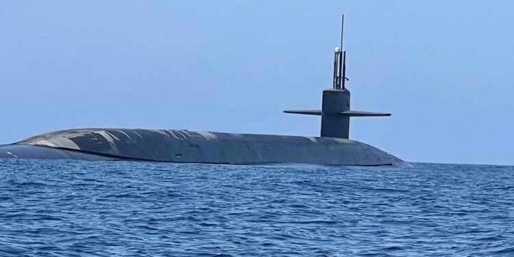 أميركا تعلن عن ارسال غواصة نووية إلى الشرق الأوسط