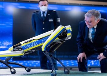 نيويورك .. استبدال شرطة الدورية في مترو الأنفاق بروبوتات في