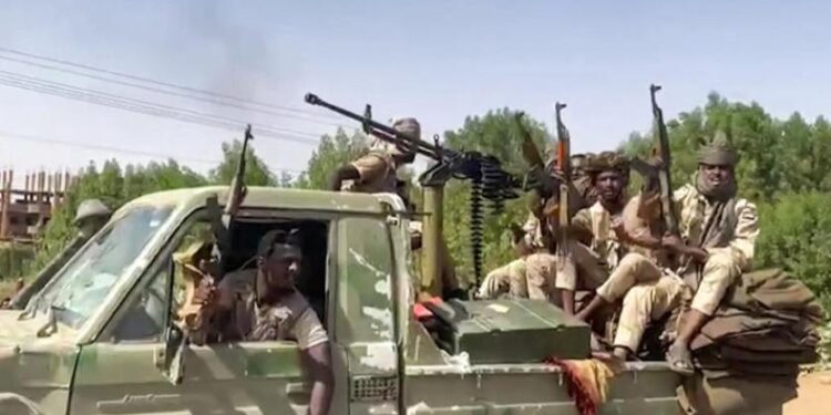 السودان .. الجيش يعتبر الوضع (معقداً) في العاصمة