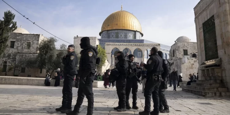 إحياء (عيــدي الفصح اليهودي والمسيحي) في القدس الشرقية .. “وسط انتشار مكثف لقوات الأمن”