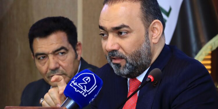 بيت الحكمة يحتفي بتجربة الشاعر الدكتور نوفل ابو رغيف