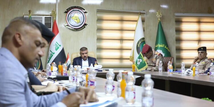 وزير الداخلية يعقد اجتماعاً أمنياً مهماً في محافظة ذي قار