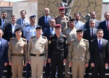 رئيسُ جهازِ مكافحة الإرهاب يستقبلُ وفد جامعة الدفاع للدراسات العسكرية