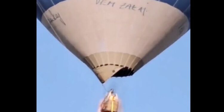 مصرع شخصين نتيجة “أحتراق منطاد” في المكسيك