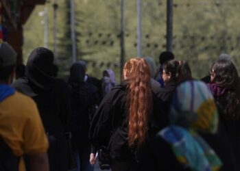 جدل الحجاب يتصاعد في إيران