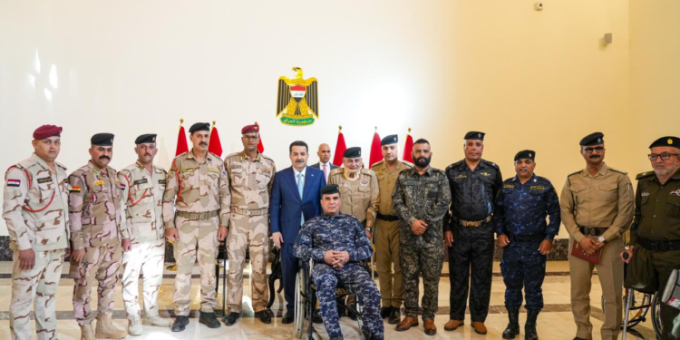 السوداني يستقبل مجموعة من الجرحى العسكريين