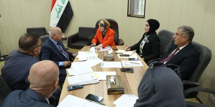 الثقافة النيابية تطالب باجراءات تخص “المكافآت التشجيعية للصحفيين والفنانين والأدباء”