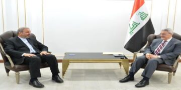 وكيل وزارة الخارجية للعلاقات الثنائيَّة يلتقي السفير الإيرانيّ في بغداد