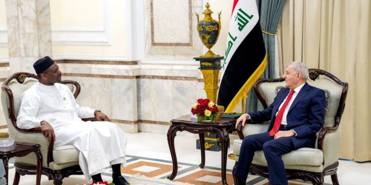 رئيس الجمهورية يستقبل وفد مجمع الفقه الاسلامي الدولي