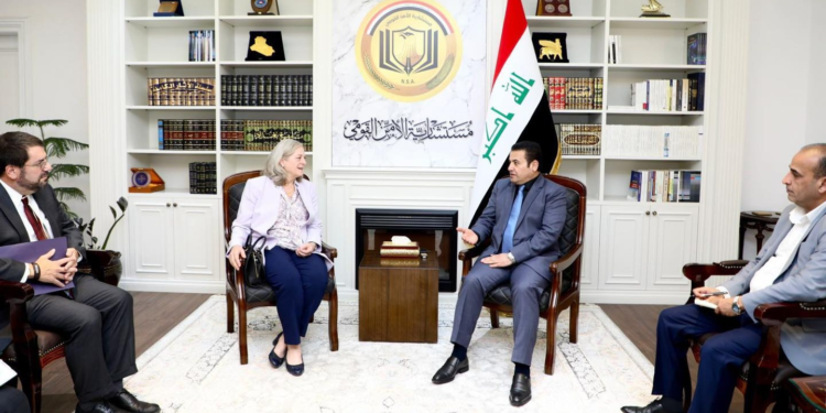 الأعرجي والسفيرة الأميركية يبحثان عدداً من الملفات