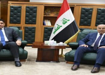 وزير الثقافة يبحث مع محافظ بابل عددا من المشاريع الاثارية المشتركة