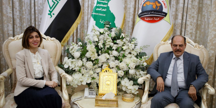 وزيرة الهجرة والمهجرين تـقوم بزيارة نقابة الصحفيين و “تشيــد بدورها وأدائها المتميز”