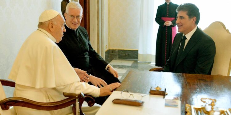رئيس إقليم كردستان يلتقي بابا الفاتيكان في روما