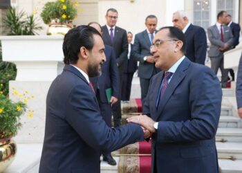 الحلبوسي يؤكد لمصر سعي الحكومة لتفعيل التعاون الاقتصادي والاستثماري