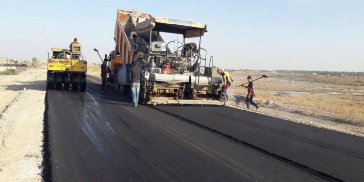 السوداني يوجه بتخصيص “رسوم تسجيل المركبات” لصيانة الطرق