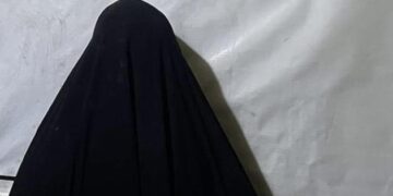 اعتقال امرأة بتهمة تنفيذ عمليات سرقة في “مولات النجف”