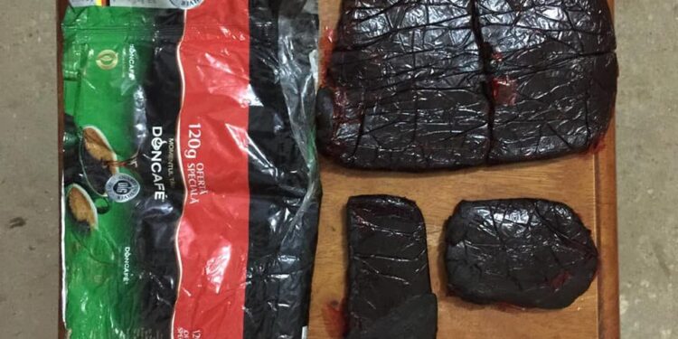 البصرة .. ضبط كيلوغرامين من “الحشيشة” بحوزة 3 متاجرين