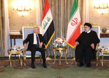 رئيس الجمهورية يصل طهران ويبدأ مباحثات مع نظيره الإيراني